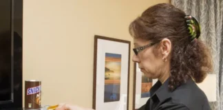 Minibar görevlisi ne iş yapar